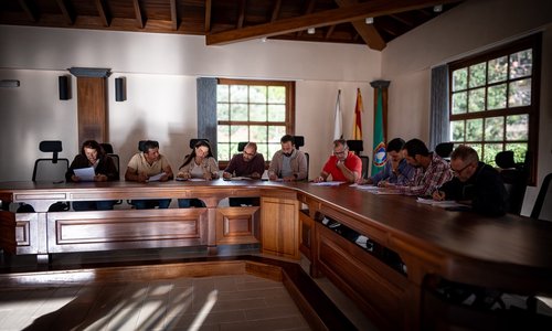El Pleno de Vallehermoso aprueba la modificación de la ordenanza de ayudas al estudio