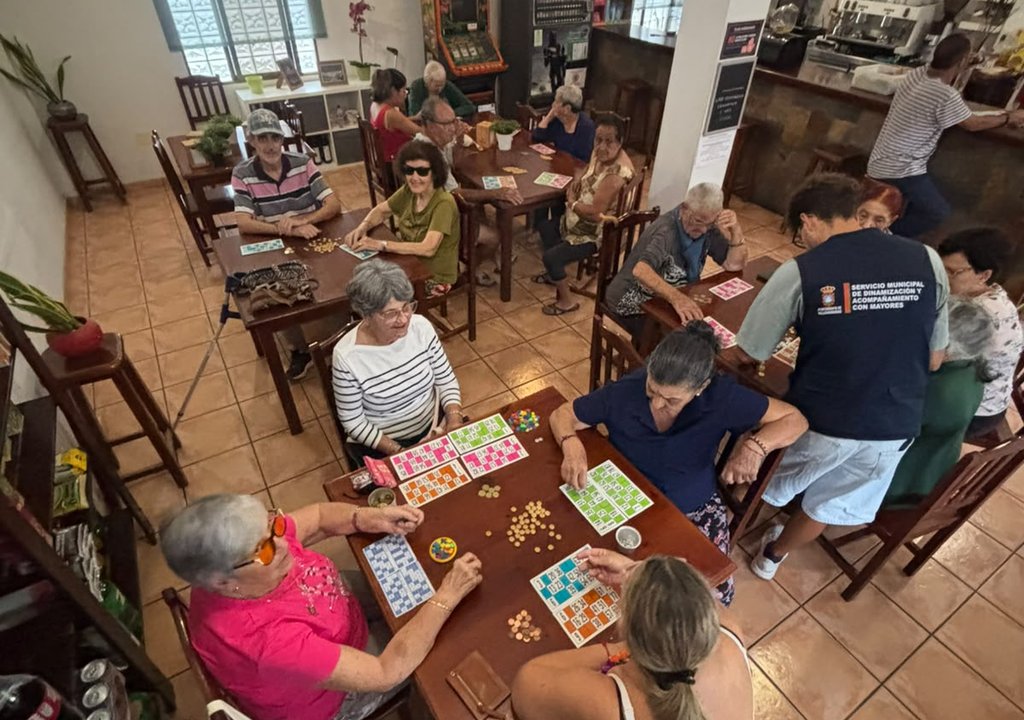 El programa de dinamización de mayores desarrolla actividades en distintos núcleos de Vallehermoso