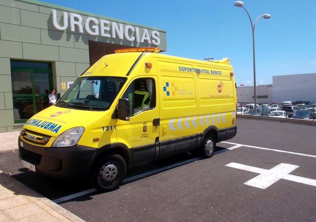 ambulancia_canaria.jpg