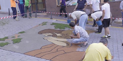 preparacion-alfombras-corpus.jpg